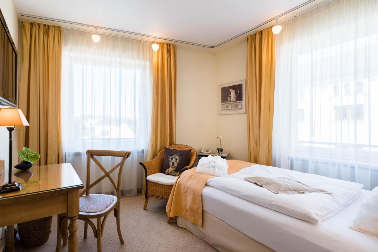Hotel Zur Muehle พาเดอร์บอร์น ภายนอก รูปภาพ