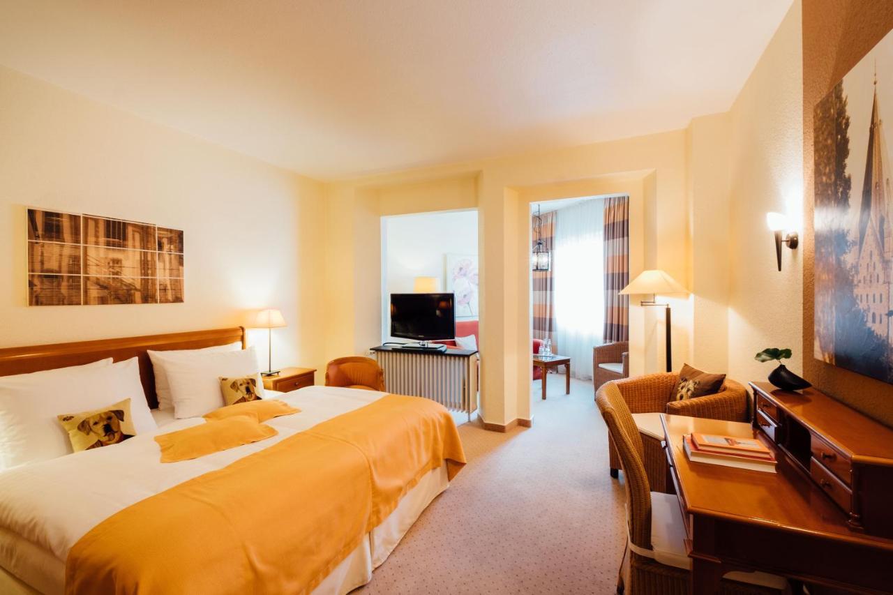 Hotel Zur Muehle พาเดอร์บอร์น ภายนอก รูปภาพ