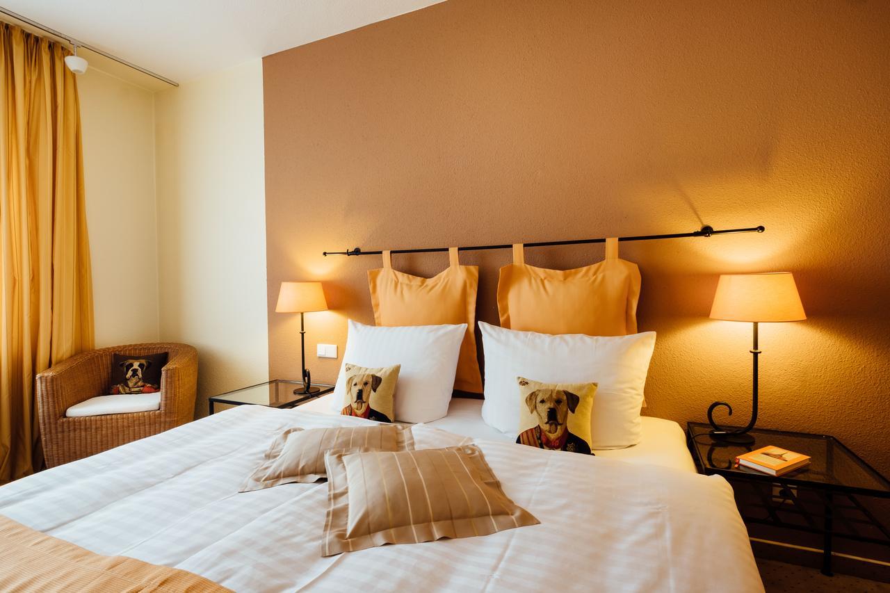 Hotel Zur Muehle พาเดอร์บอร์น ภายนอก รูปภาพ