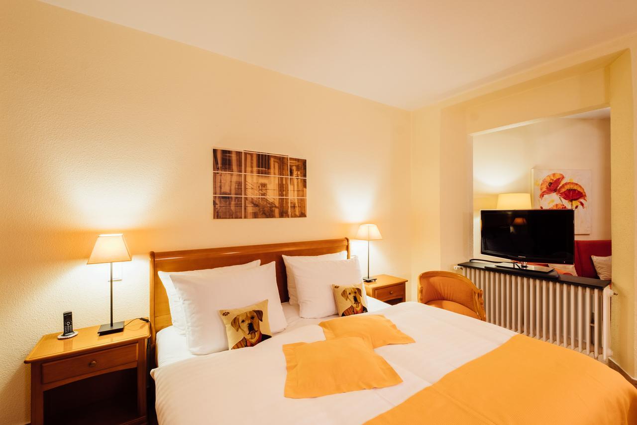Hotel Zur Muehle พาเดอร์บอร์น ภายนอก รูปภาพ